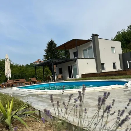 Villa 22 Popovica